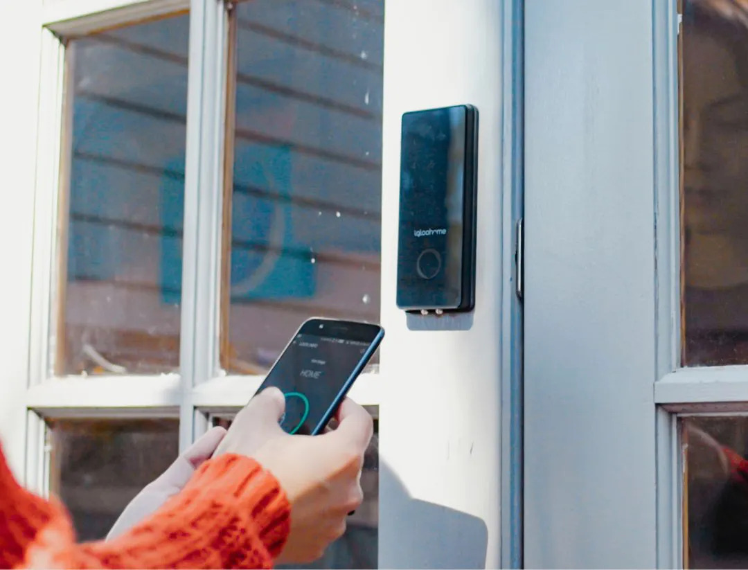 An image showing a real-life example of Igloohome keyless entry for rental properties.
